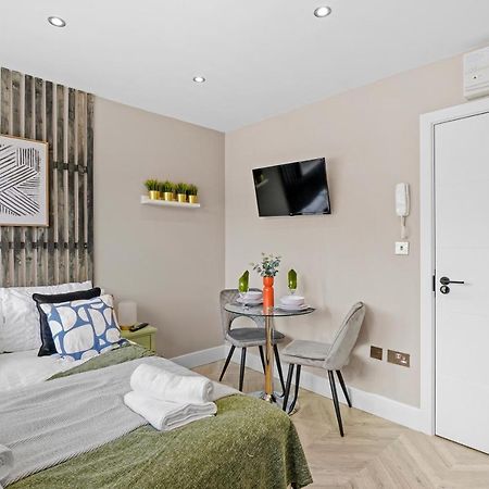 Boutique Heathrow Studio'S - Parking - Garden Apartman Harmondsworth Kültér fotó