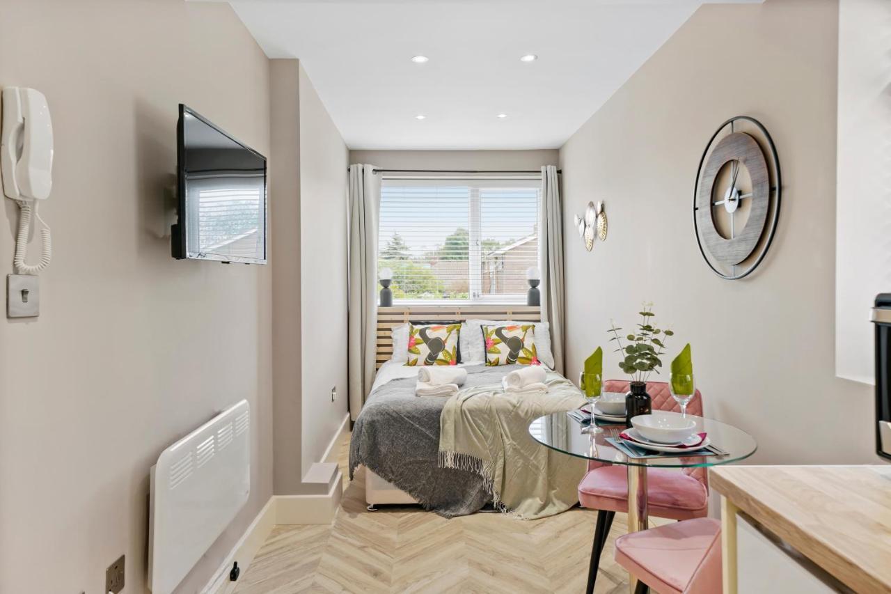 Boutique Heathrow Studio'S - Parking - Garden Apartman Harmondsworth Kültér fotó