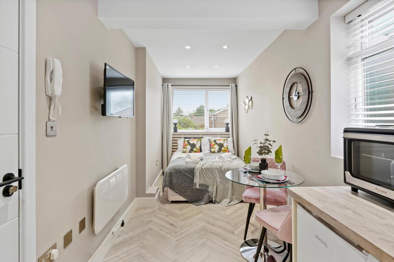 Boutique Heathrow Studio'S - Parking - Garden Apartman Harmondsworth Kültér fotó