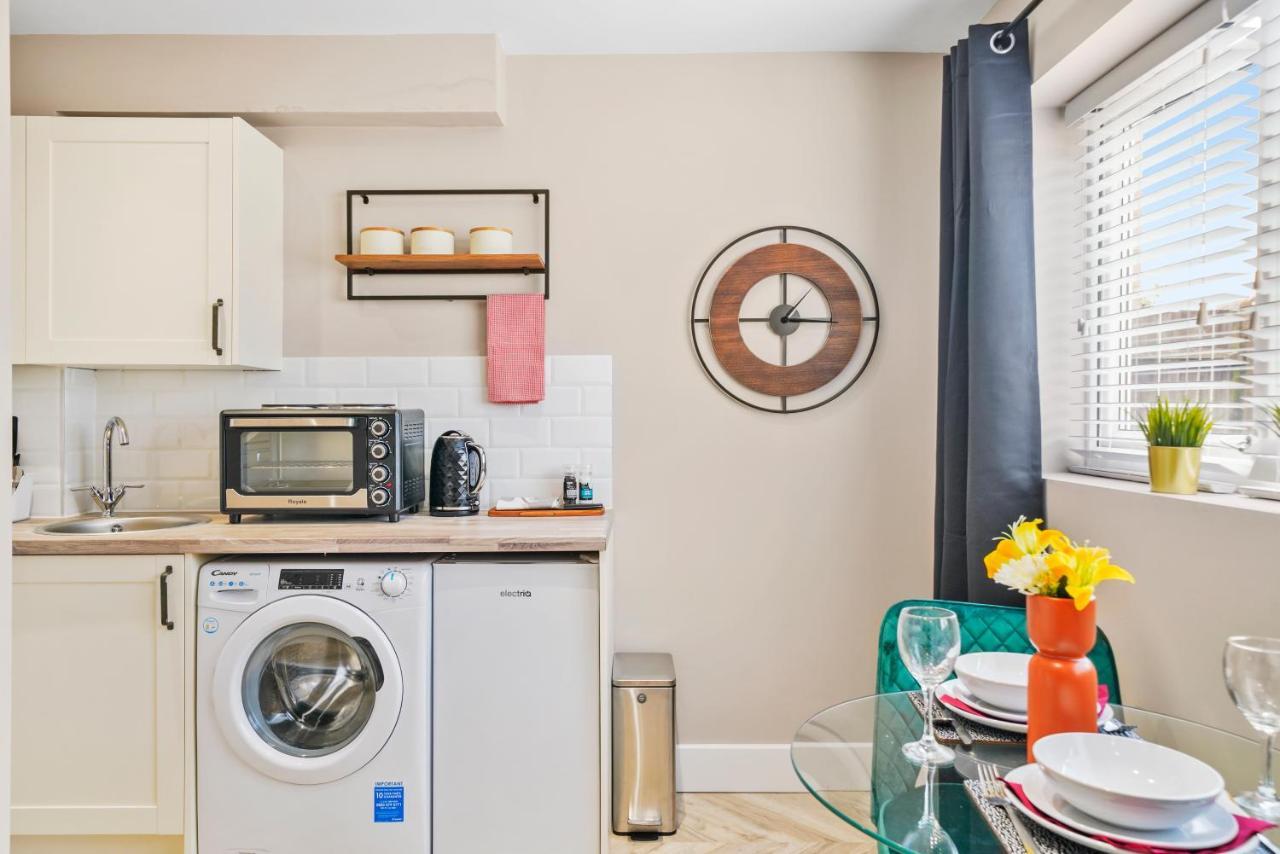 Boutique Heathrow Studio'S - Parking - Garden Apartman Harmondsworth Kültér fotó