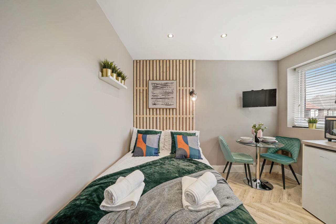 Boutique Heathrow Studio'S - Parking - Garden Apartman Harmondsworth Kültér fotó
