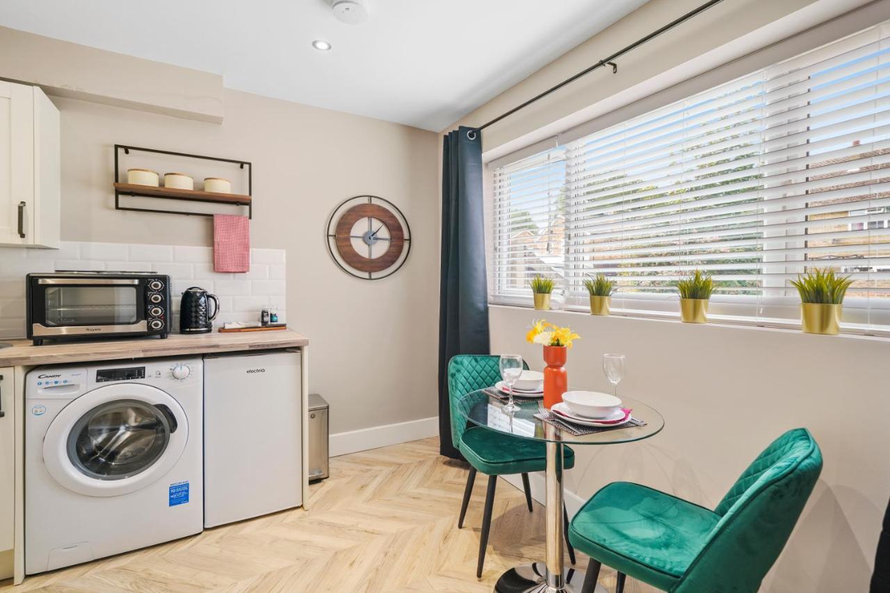 Boutique Heathrow Studio'S - Parking - Garden Apartman Harmondsworth Kültér fotó