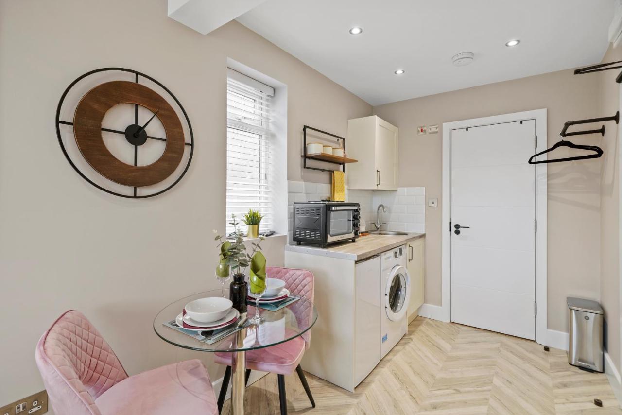 Boutique Heathrow Studio'S - Parking - Garden Apartman Harmondsworth Kültér fotó